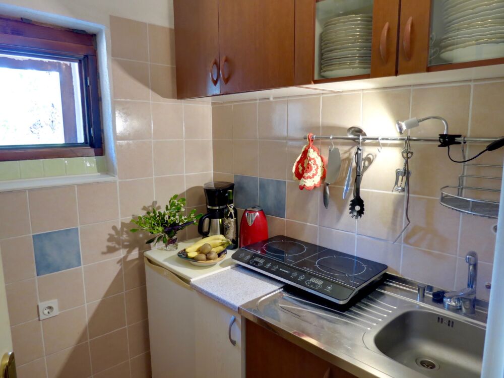 <p>Küche mit Fenster</p> <p>Küche mit Fenster</p>