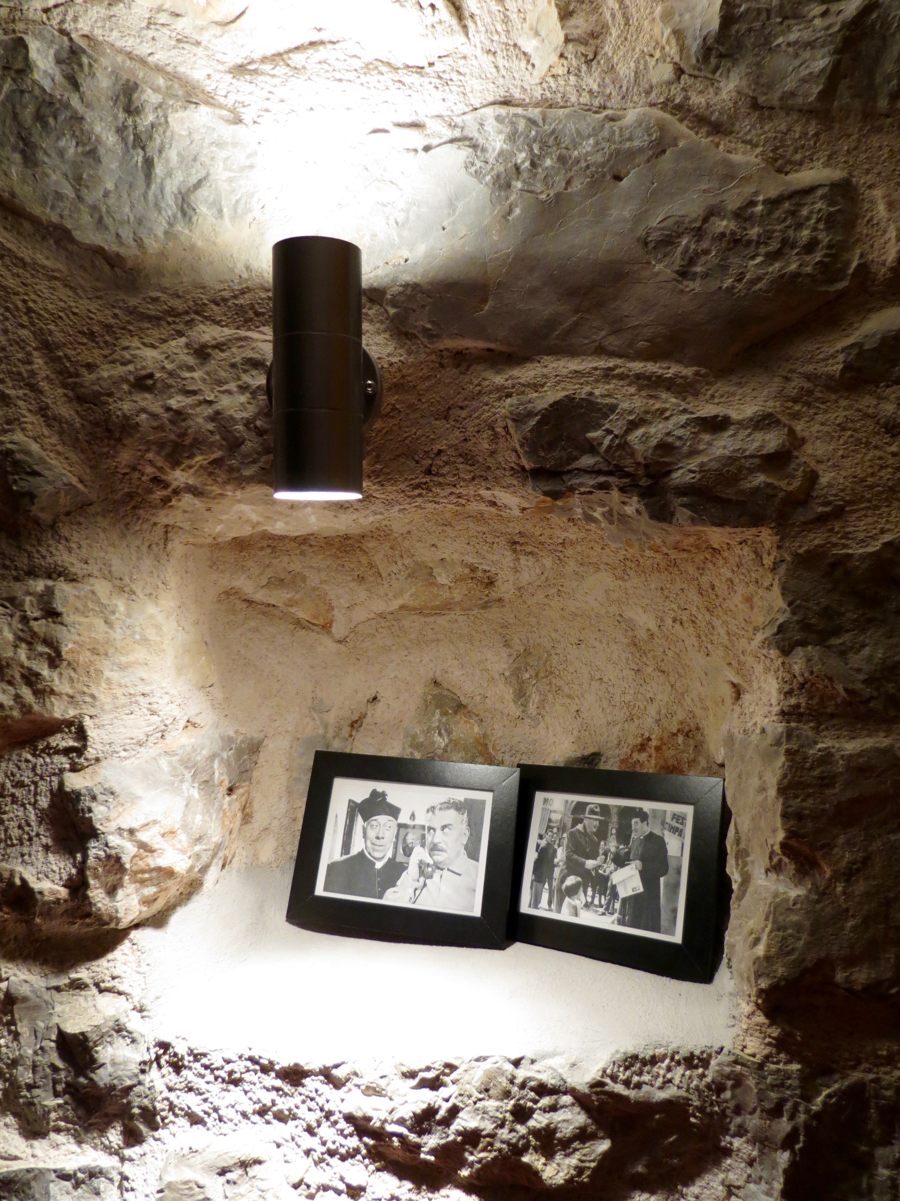 <p>Eine Hommage an Don Camillo und Peppone</p> <p>Eine Hommage an Don Camillo und Peppone</p>