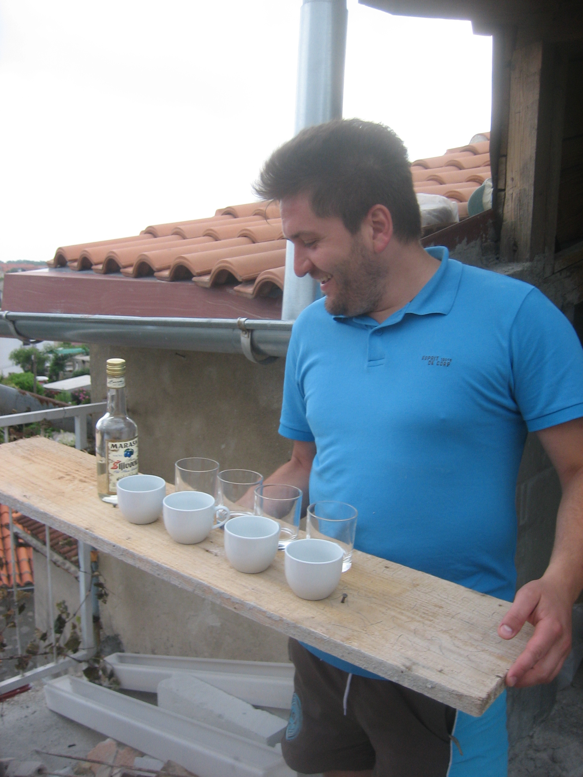 <p>Schnaps auf der Baustelle</p> <p>Schnaps auf der Baustelle</p>