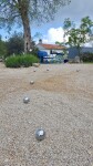 <p>Boule spielen im Garten</p>